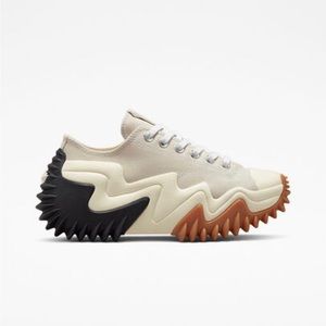 Brand new beige platform Converse sneakers